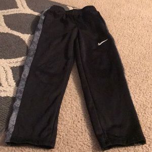 Boys size 7 Nike pants